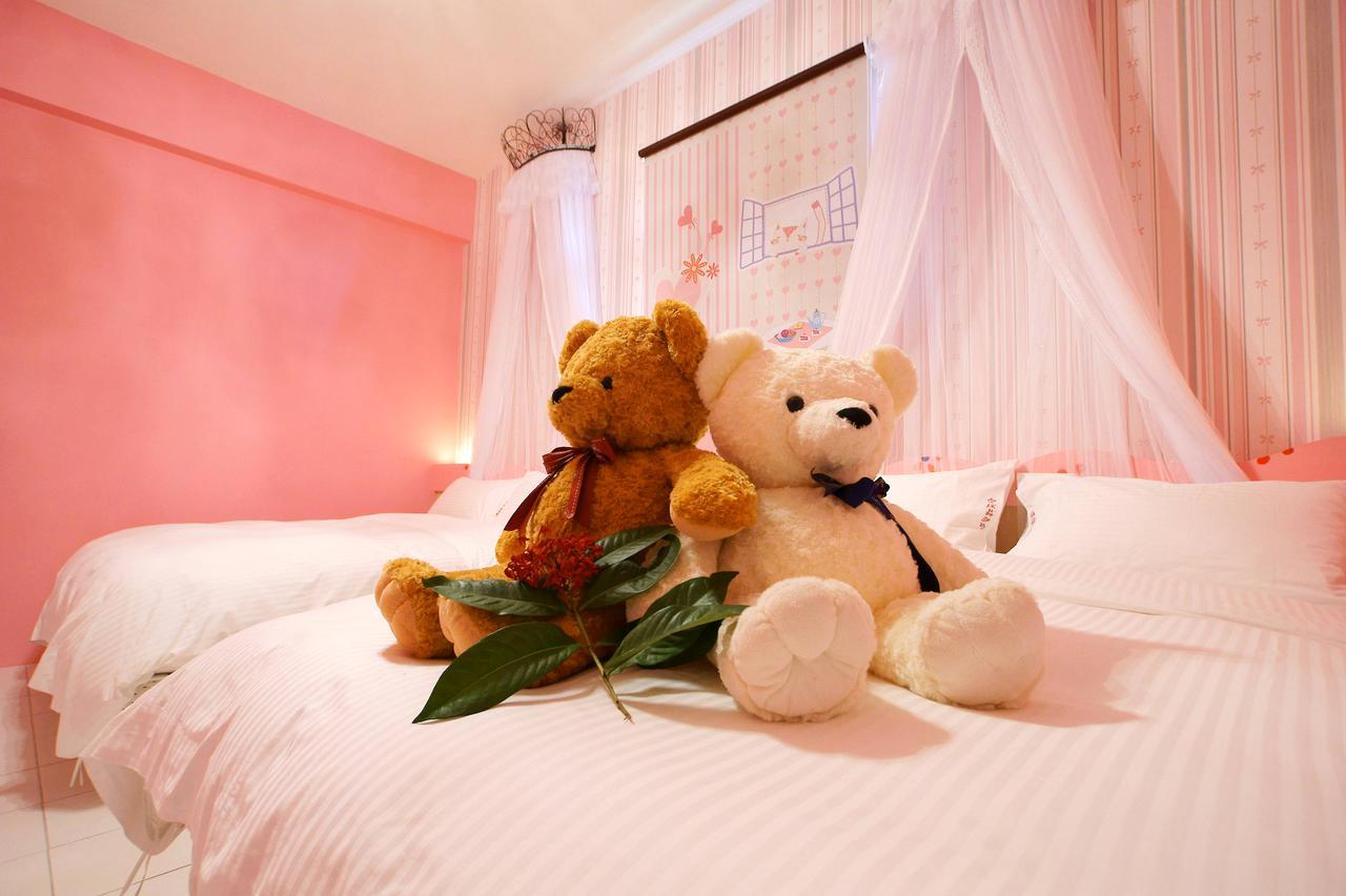 達樂斯電梯民宿dollars Bnb Taitung Bagian luar foto