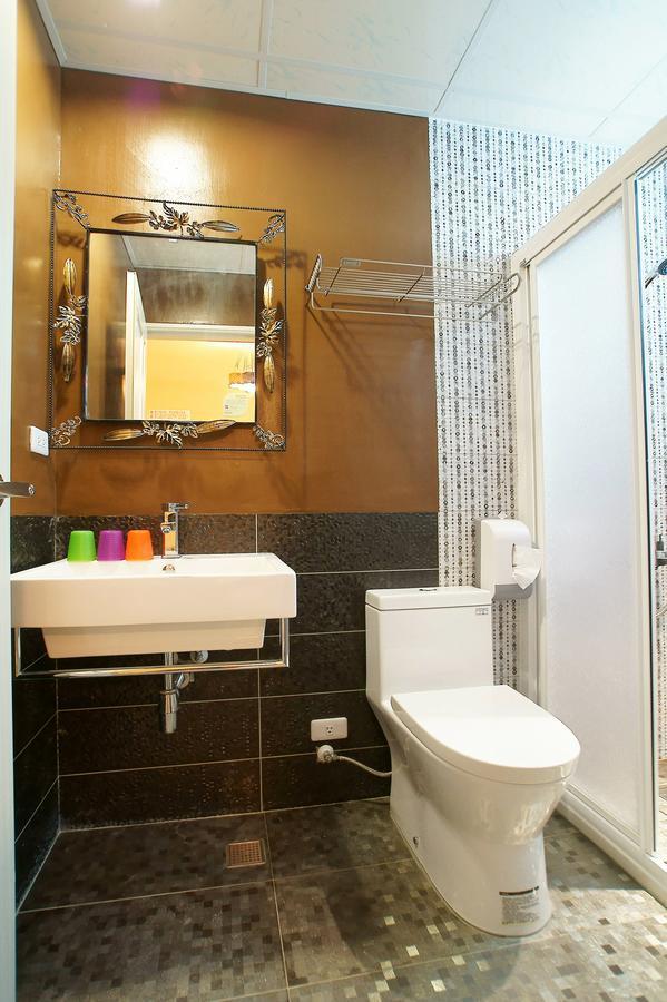 達樂斯電梯民宿dollars Bnb Taitung Bagian luar foto